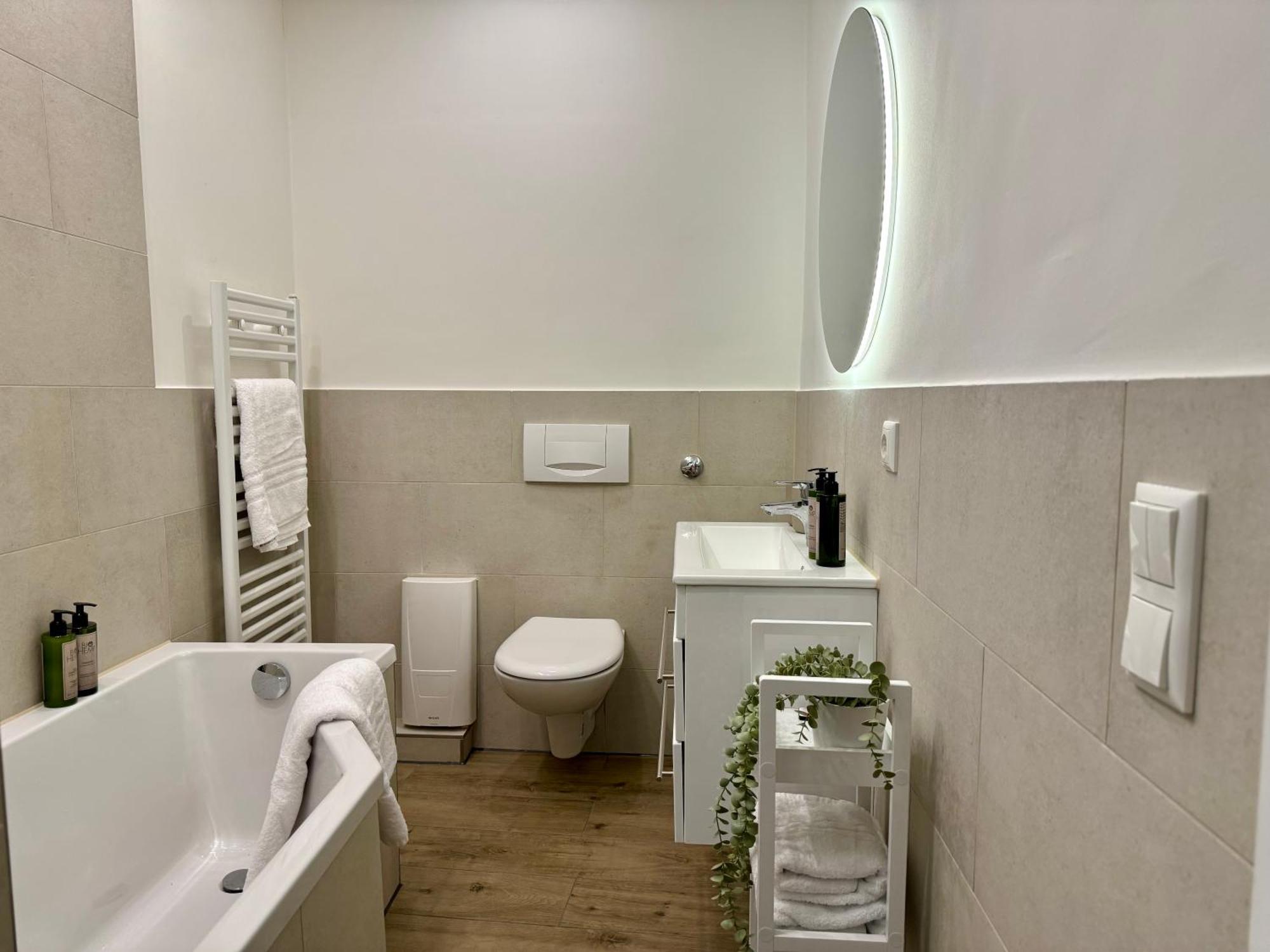 Fewo Koenigin Der Hanse - Im Herzen Der Altstadt, 3 Zimmer, Wifi Lübeck Exterior foto